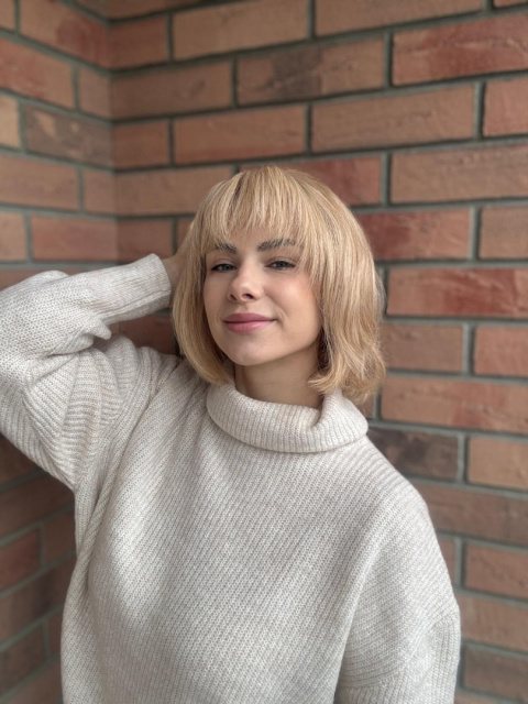 Model 3 Włos Naturalny Blond