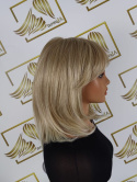 Peruka "Lusi" Mono Top kolor beżowy jasny blond balayage