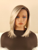 Peruka ”Mia” Lace Front, kolor blond ombre z refleksami, fryzura Long Bob z grzywką na prawą stronę, damska syntetyczna - termi