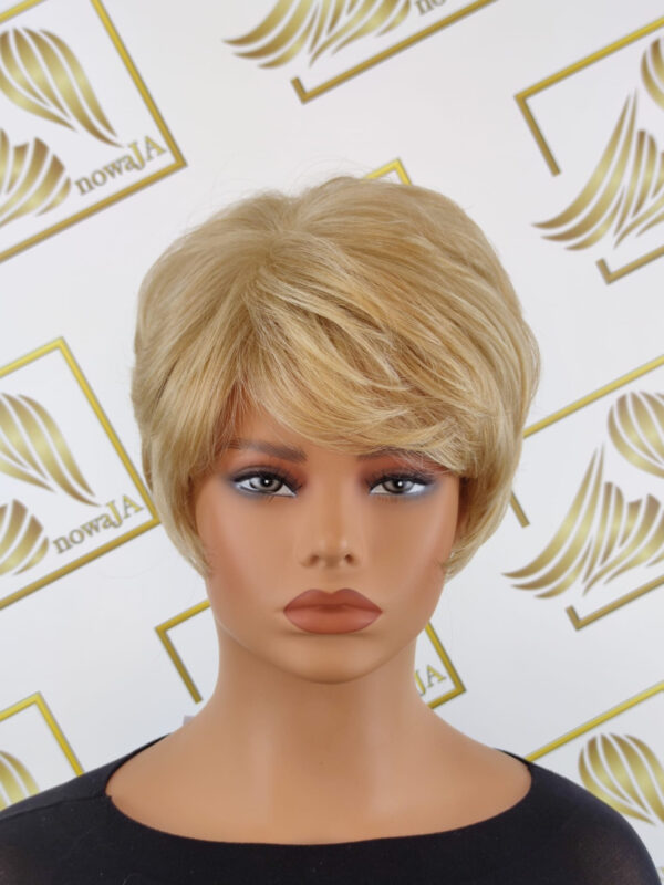 Peruka "Bożena'" kolor jasny blond