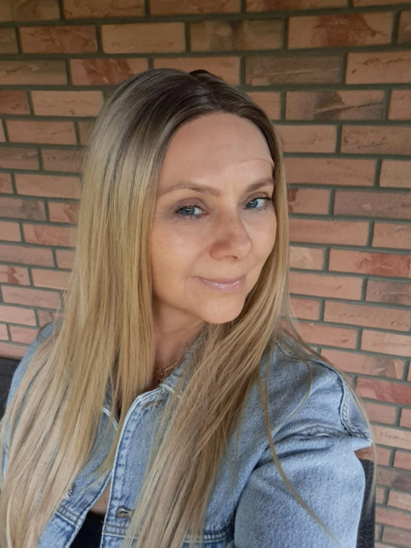 Peruka "Lila" Lace Front (T) blond ombre, dł.ok, 65 cm. włos syntetyczno-termiczny - obrazek 2