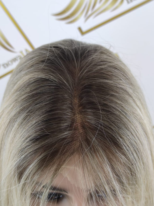 Peruka "Lilia 2" Lace Front 13*4, kolor blond ombre chłodny, fryzura włosy długie proste, damska syntetyczna - termiczna - obrazek 5