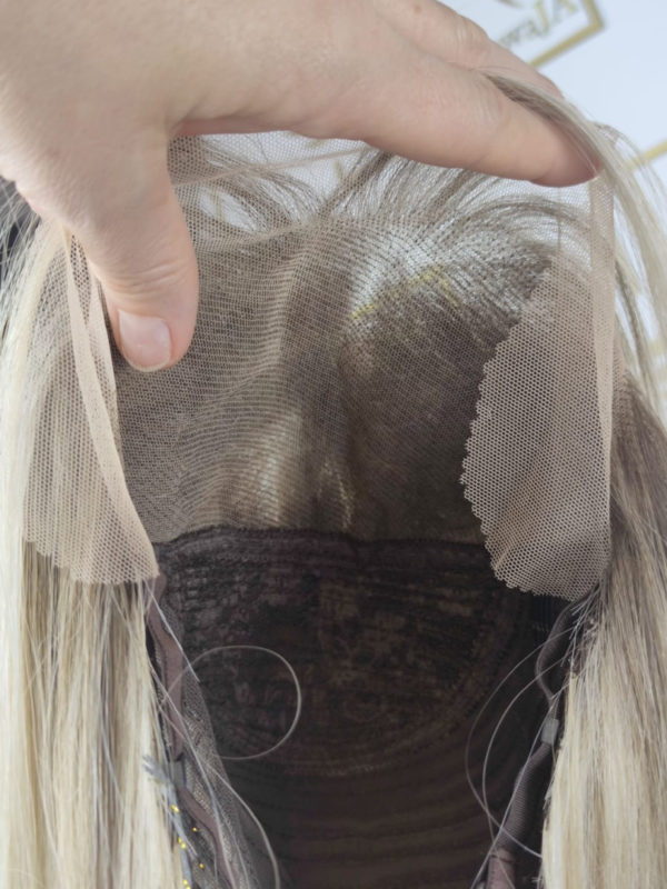 Peruka "Lilia 2" Lace Front 13*4, kolor blond ombre chłodny, fryzura włosy długie proste, damska syntetyczna - termiczna - obrazek 6