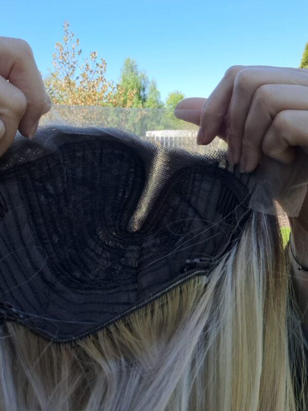 Peruka ”Mia” Lace Front, kolor blond ombre z refleksami, fryzura Long Bob z grzywką na prawą stronę, damska syntetyczna - termi - obrazek 12