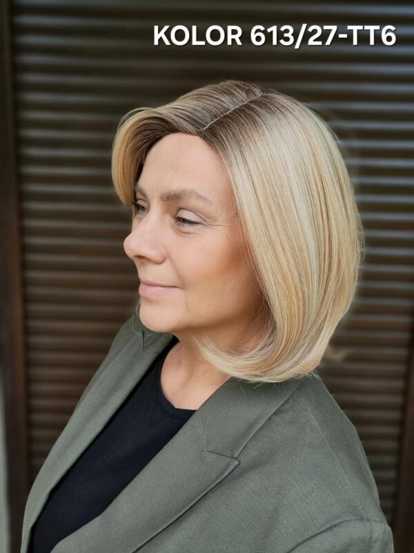 Peruka ”Pamela” dostępna w wielu kolorach, fryzura Bob włosy półdługie z grzywką, damska syntetyczna - termiczna - obrazek 12