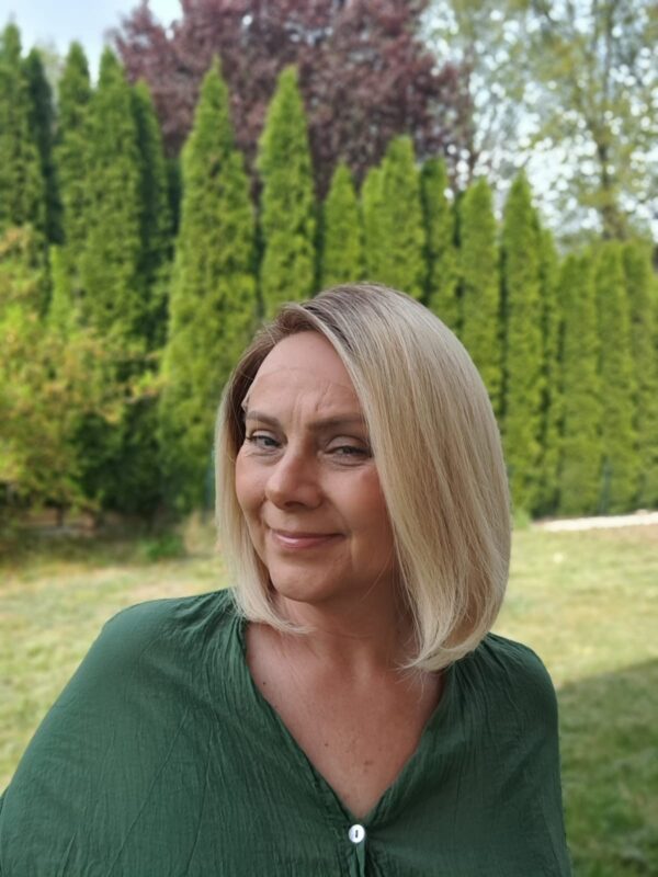 Peruka ”Diva” Włos naturalny, Lace Front (T), kolor jasny blond ombe w ciepłej tonacji