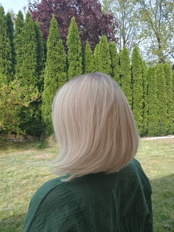 Peruka ”Diva” Włos naturalny, Lace Front (T), kolor jasny blond ombe w ciepłej tonacji - obrazek 7