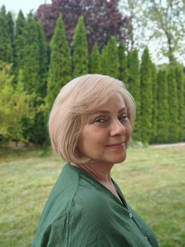 Peruka ”Dobrawa” Włos naturalny, Lace Front 13*4, kolor jasny beżowy blond - obrazek 4