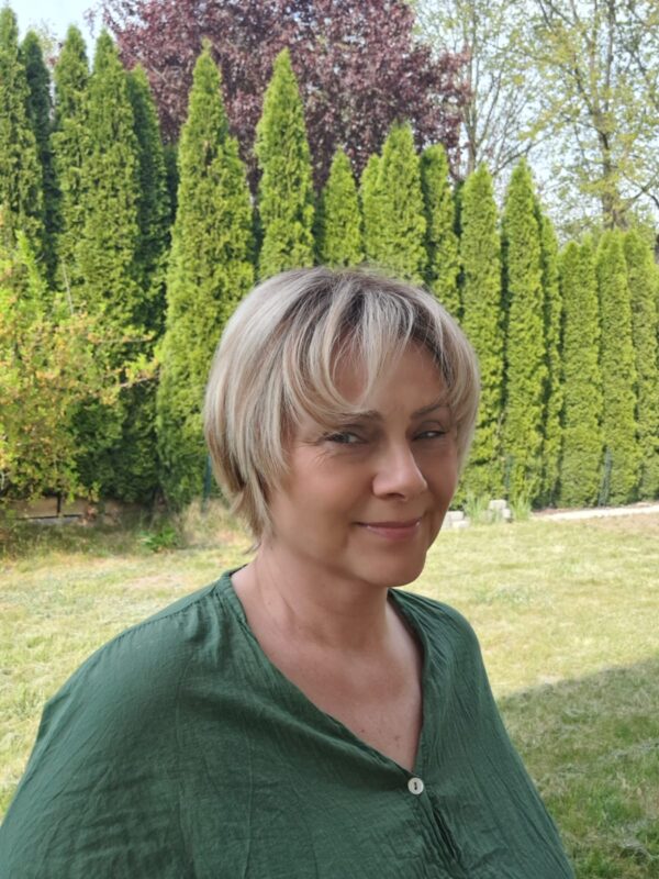 Peruka ”Mirka” Włos naturalny, Lace Front 13*4, kolor blond z efektem balayage z ciemniejszym odrostem - obrazek 7