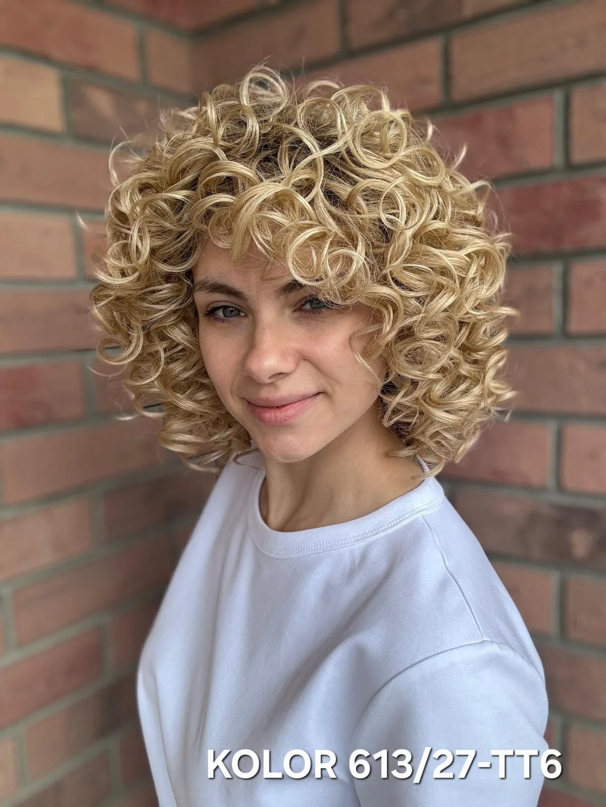 Peruka "Missy" loki, dostępna w wielu kolorów, długość ok 30 cm - obrazek 3