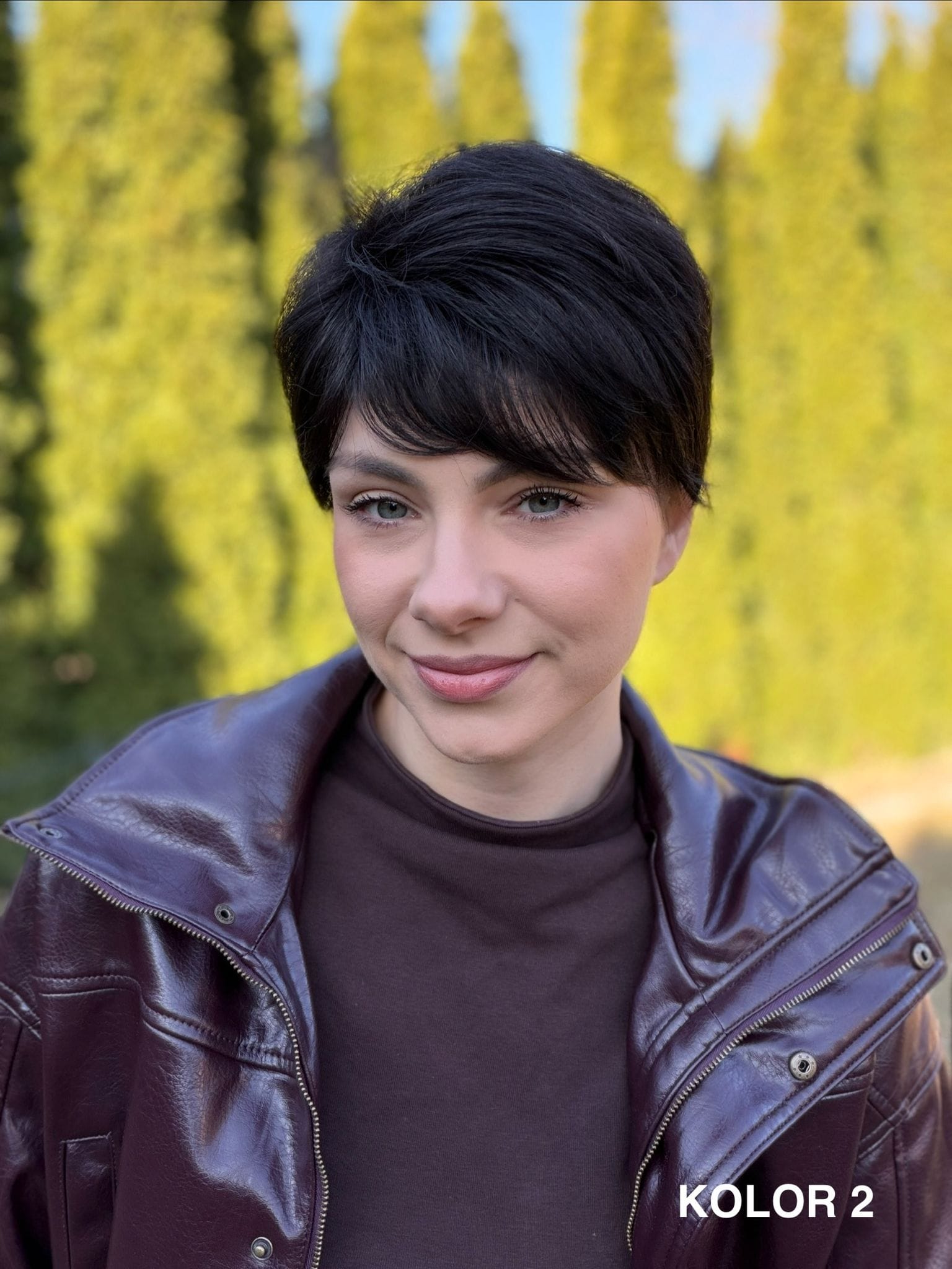 Peruka ”Antonina” dostępna w wielu kolorach - obrazek 18