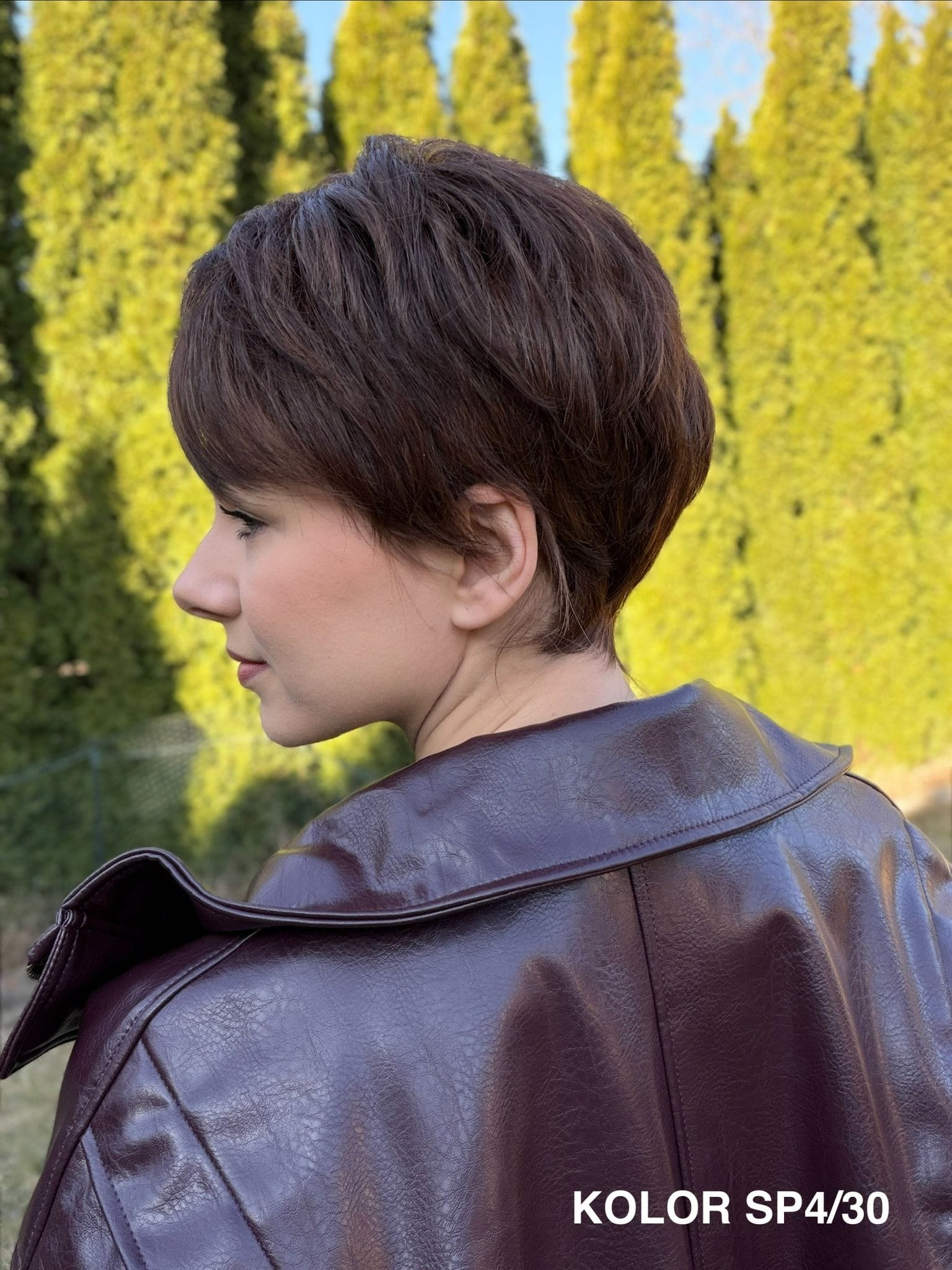 Peruka ”Antonina” dostępna w wielu kolorach - obrazek 22