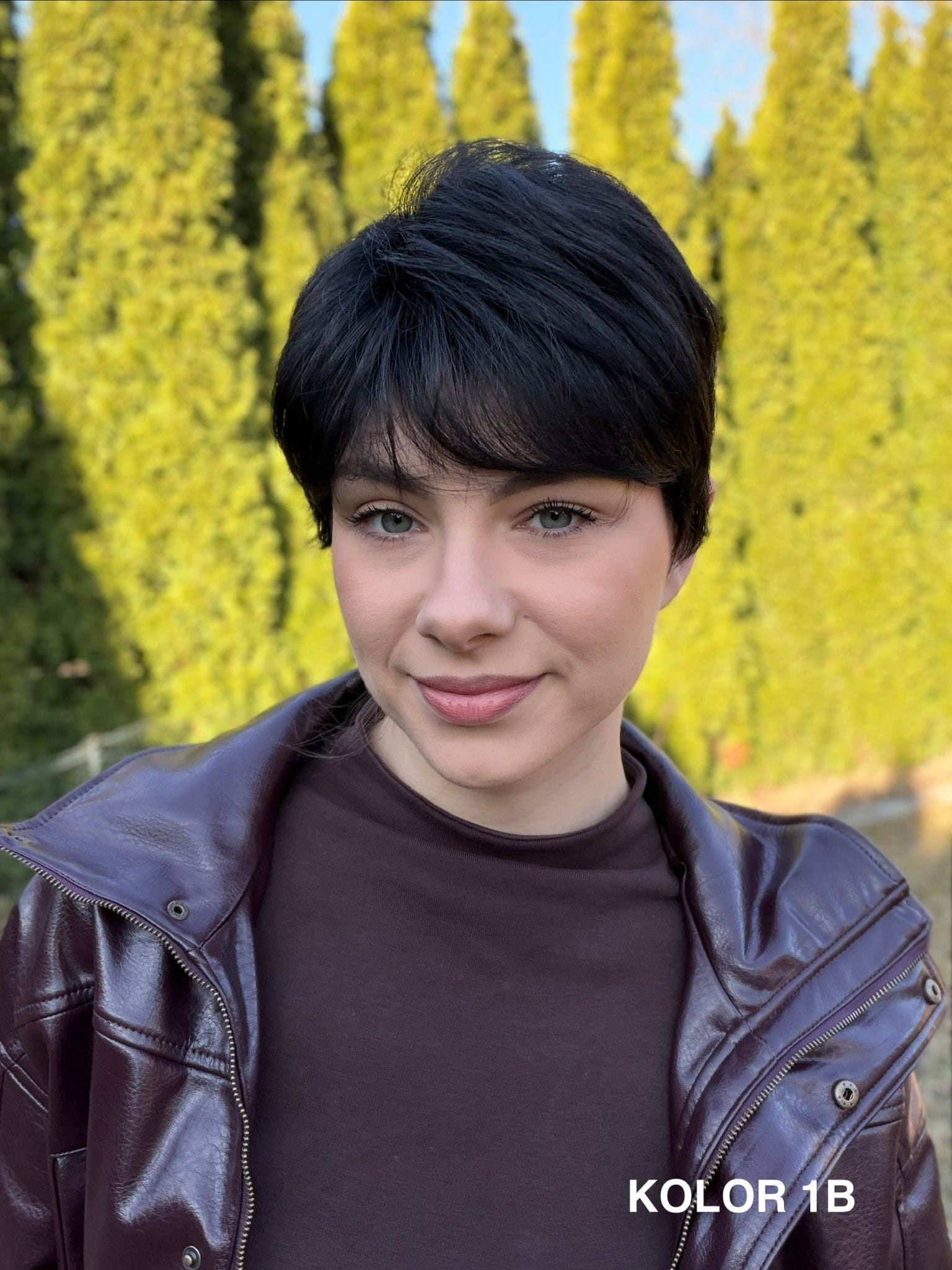 Peruka ”Antonina” dostępna w wielu kolorach - obrazek 24