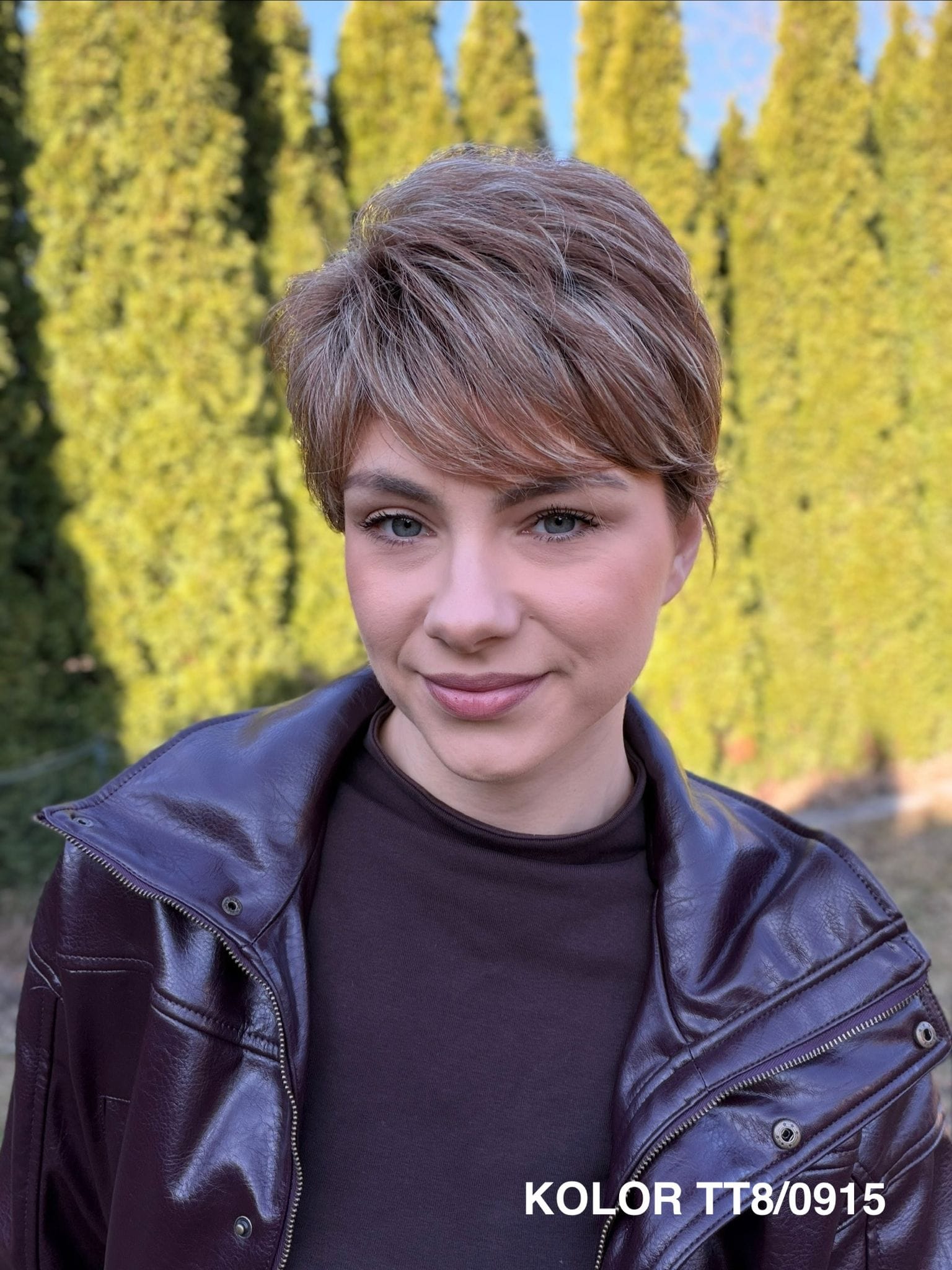 Peruka ”Antonina” dostępna w wielu kolorach - obrazek 27