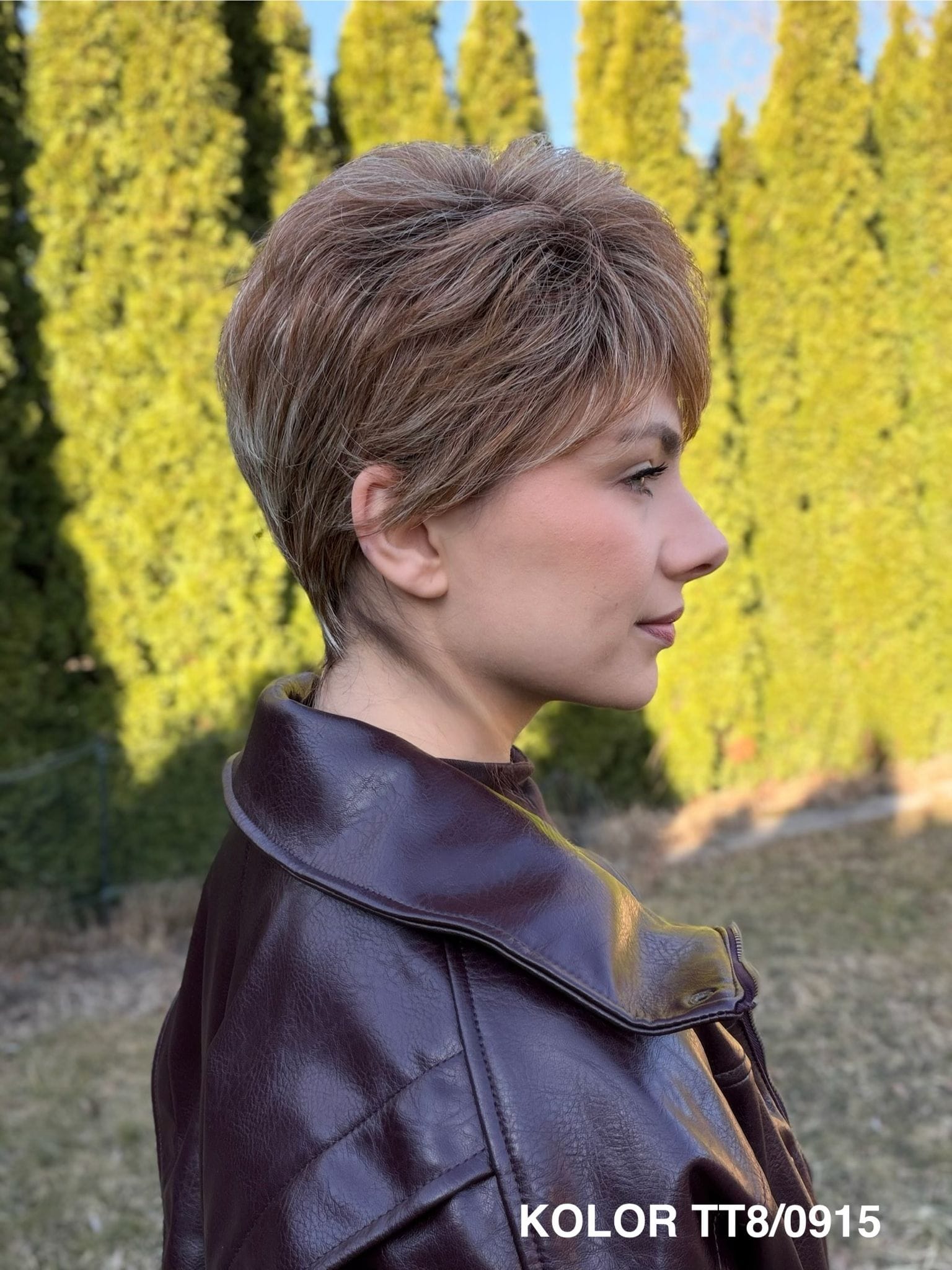 Peruka ”Antonina” dostępna w wielu kolorach - obrazek 28