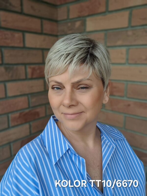 Peruka ”Tora” dostępna w wielu kolorach (m.in. blond, brąz, rudy, platyna), fryzura włosy krótkie, proste, damska syntetyczna – termiczna - obrazek 9