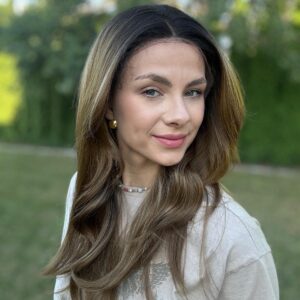Peruka „Fiora” Lace Front 13*6, orzechowy brąz sombre