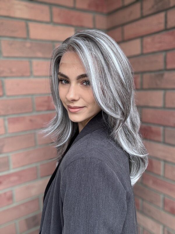 Peruka "Matylda" Lace Front, siwy balayage