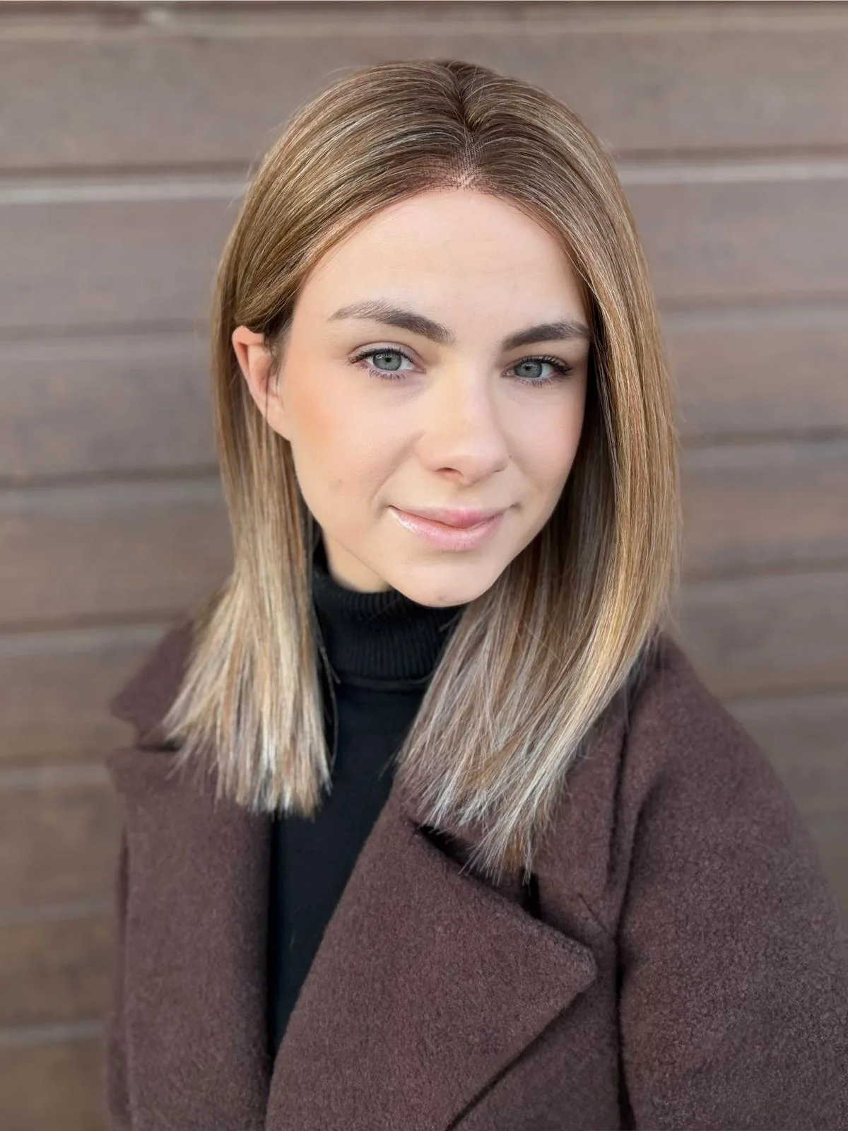 Peruka "Justyna" Mono top, dostępna w kilku kolorach