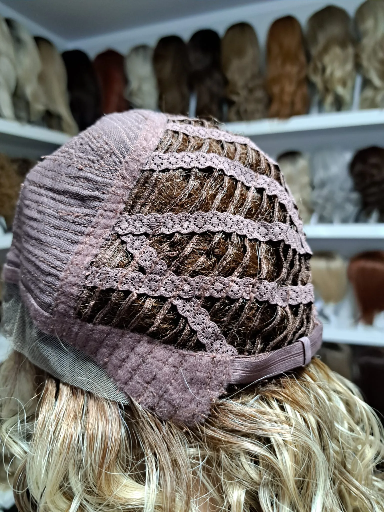 Peruka "Iris" dostępna w kilku kolorach - obrazek 29