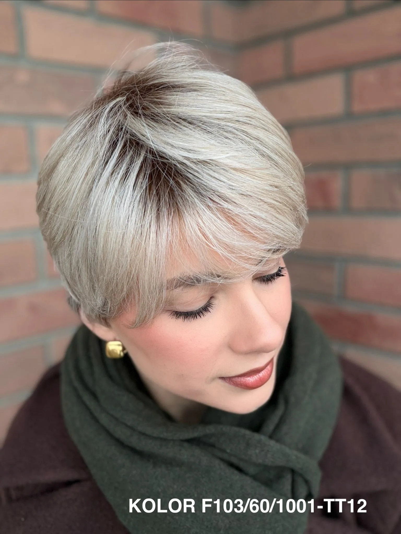 Peruka "Jadwiga" dostępna w wielu kolorach - obrazek 4