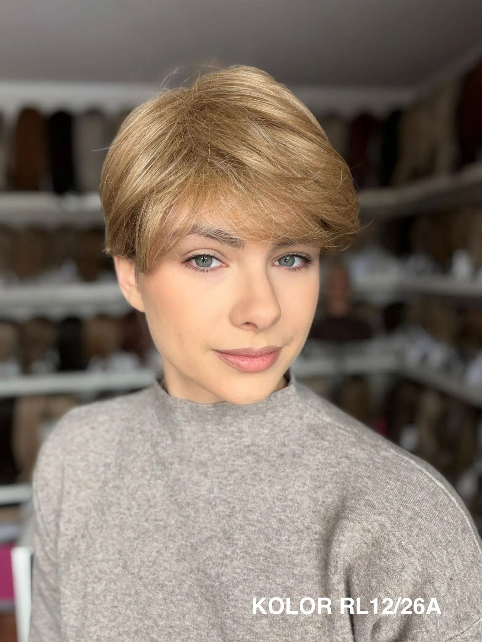 Peruka "Jadwiga" dostępna w wielu kolorach - obrazek 22