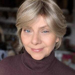 Peruka "Valentina" dostępna w wielu kolorach