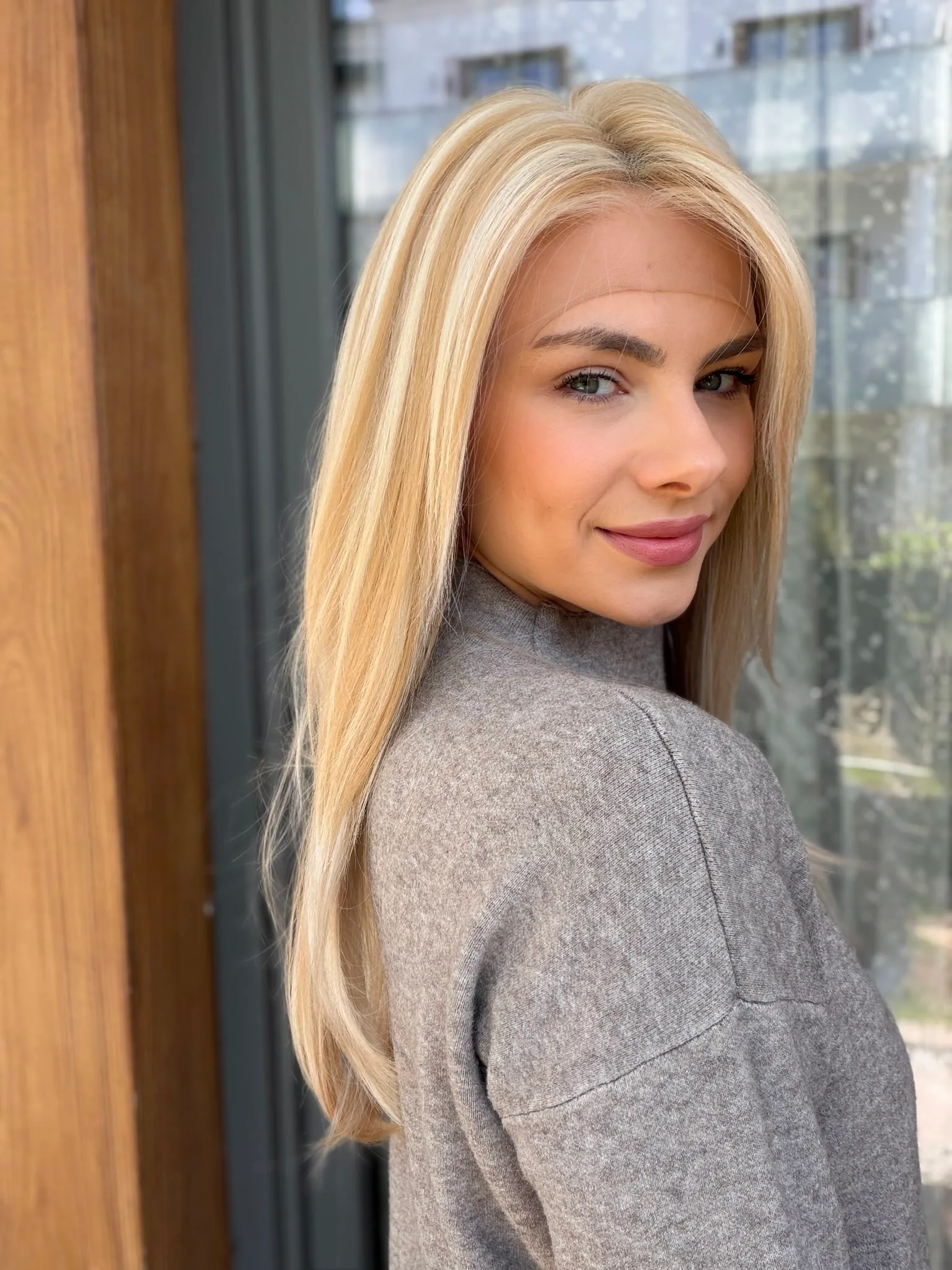 Peruka "Luiza" Lace front 13*6 - obrazek 2